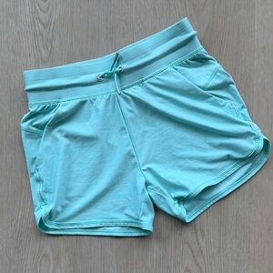 4/$20 All in motion girls M (7/8) shorts